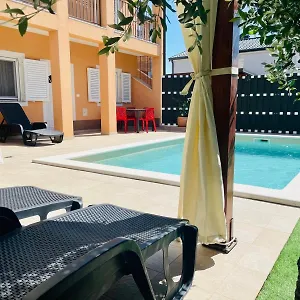 Apartment Boutique With Private Pool For Your Exclusive Use, Novigrad Istria